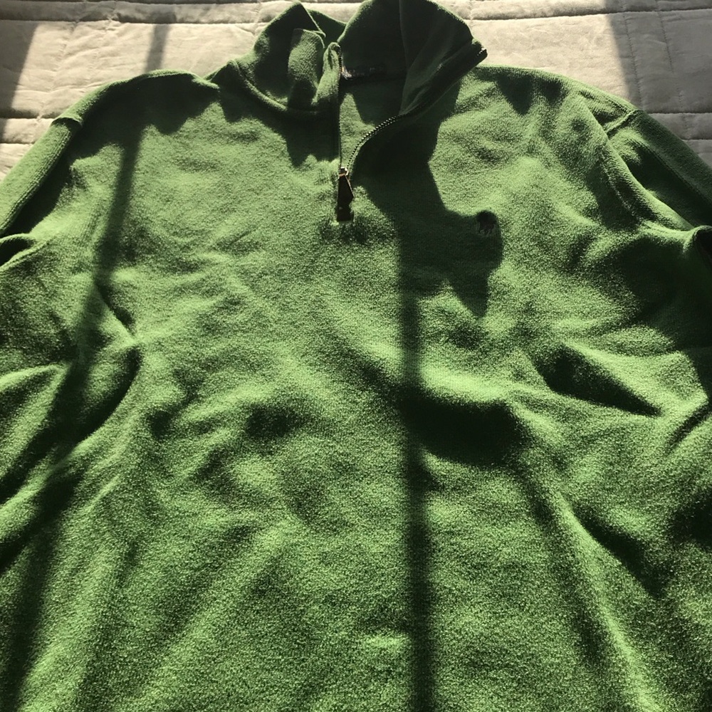 Ralph Lauren Men’s zip neck sweater
